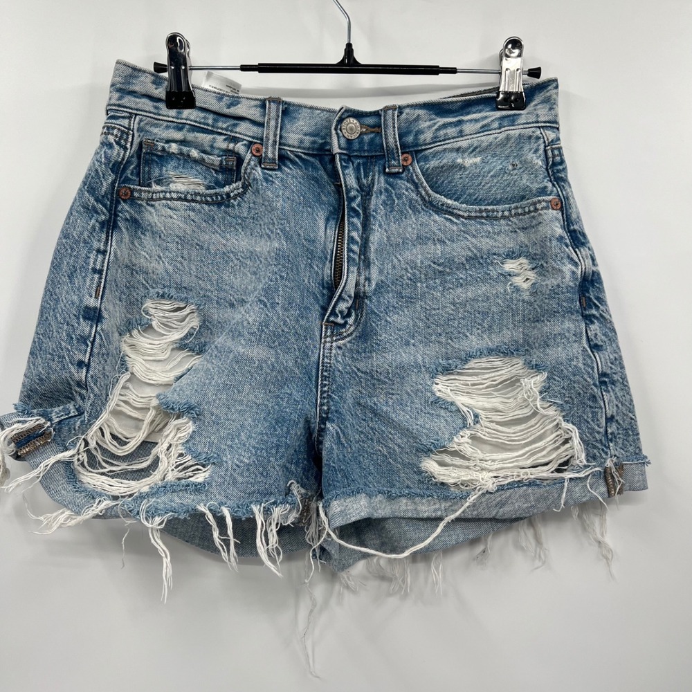 American Eagle Womens High Rise Distressed Denim Shorts Light Wash Size 6 Cotton